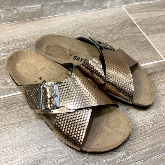 bayton Shoes - 39 BAYTON || Gold and Shiny Slip On Buckle Sandals
